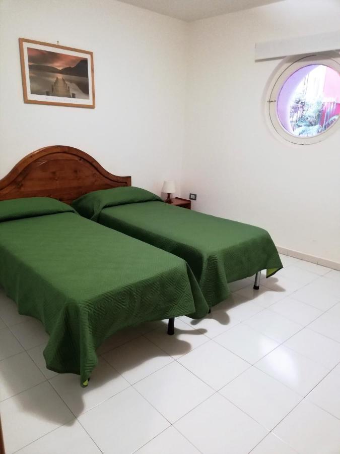 Il Sogno... Bed & Breakfast Салерно Екстериор снимка